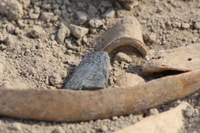 Van Kalesi Höyüğü'nde Urartu kadınlarına ait mezarlar bulundu